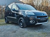 Gebraucht Peugeot Partner Tepee 120 PS (88 kW) 2015 Schwarz Van / Kleinbus