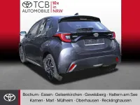 Gebraucht Toyota Yaris Basis 116 PS (85 kW) 2022 Marlingrau metallic Kleinwagen