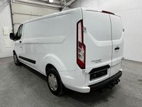 Gebraucht Ford 300 131 PS (96 kW) 2022 Frostweiss/frozenwhite (pn3gz0) Van