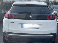 gebraucht Peugeot 3008 2.0 BlueHDi 180 EAT8 Allure Allure