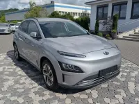 Gebraucht Hyundai Kona Trend 100 kW (136 PS) 2021 Silber SUV