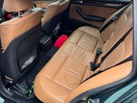 Gebraucht BMW 330 231 PS (169 kW) 2005 Grün Kombi