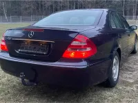 Gebraucht Mercedes E200 163 PS (119 kW) 2003 Blau Limousine
