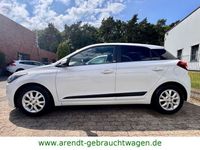 Gebraucht Hyundai i20 Passion 84 PS (61 kW) 2017 Weiß Limousine