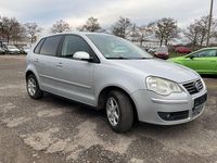 Gebraucht VW Polo Comfortline 75 PS (55 kW) 2006 Silber Kleinwagen