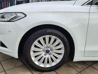 Gebraucht Ford Mondeo Titanium 179 PS (131 kW) 2016 Weiß Kombi