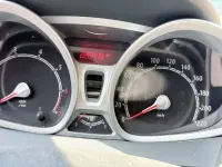 Gebraucht Ford Fiesta 82 PS (60 kW) 2011 Weiß Kleinwagen