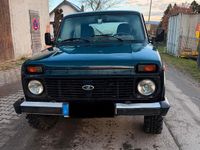 Gebraucht Lada niva 83 PS (61 kW) 2008 Grün SUV