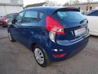 Usata Ford Fiesta Trend 82 CV (60 kW) 2009 Blu Berlina