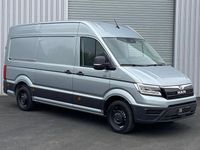 Używany MAN TGE 177 KM (130 kW) 2025 Srebrny Van