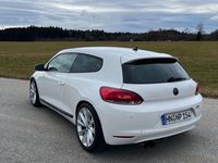 Gebraucht VW Scirocco 160 PS (117 kW) 2009 Weiß Coupé