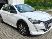 Gebraucht Peugeot 208 Active 100 kW (136 PS) 2022 Weiß Kleinwagen