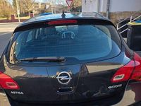 Gebraucht Opel Astra Edition 136 PS (100 kW) 2014 Schwarz Limousine