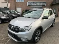Gebraucht Dacia Sandero Stepway 90 PS (66 kW) 2018 Silber (metallic) SUV