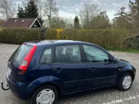 Gebraucht Ford Fiesta 69 PS (50 kW) 2005 Blau Kleinwagen