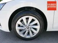 Neu Skoda Octavia Selection 150 PS (110 kW) 2026 Candyweiß Kombi