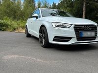 Gebraucht Audi A3 Design 150 PS (110 kW) 2014 Weiß Kleinwagen