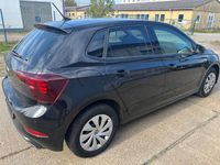 Gebraucht VW Polo Life 95 PS (69 kW) 2022 Schwarz Kleinwagen