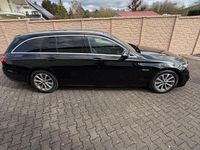 Gebraucht Mercedes E220 194 PS (142 kW) 2018 Schwarz Kombi