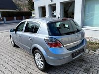 Gebraucht Opel Astra 120 PS (88 kW) 2007 Silber Limousine