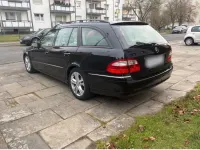 Gebraucht Mercedes E240 177 PS (130 kW) 2004 Schwarz Kombi
