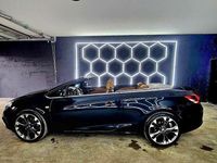 Gebraucht Opel Cascada Innovation 165 PS (121 kW) 2014 Smaragd gruen (mi) Cabrio