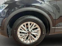 Gebraucht VW T-Roc 110 PS (80 kW) 2023 Schwarz SUV