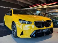 Neu BMW M5 Performance 795 PS (584 kW) 2026 Gelb Limousine
