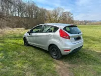Gebraucht Ford Fiesta 75 PS (55 kW) 2012 Grau Limousine