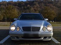 Gebraucht Mercedes E270 177 PS (130 kW) 2001 Silber Kombi