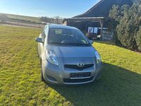 Gebraucht Toyota Yaris Sol 101 PS (74 kW) 2009 Grau Kleinwagen