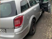 Gebraucht Opel Astra 115 PS (84 kW) 2009 Silber Limousine