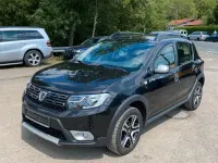 Gebraucht Dacia Sandero Comfort 90 PS (66 kW) 2017 Schwarz Limousine