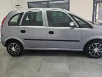 Gebraucht Opel Meriva 101 PS (74 kW) 2003 Silber Van / Kleinbus