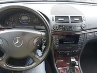 Gebraucht Mercedes E200 122 PS (89 kW) 2004 Silber metallic Limousine