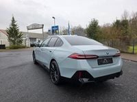 Gebraucht BMW 520 M Sport 208 PS (152 kW) 2024 Grau Limousine