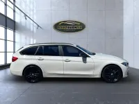 Gebraucht BMW 318 Advantage 136 PS (100 kW) 2016 Weiß Kombi