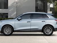 Neu Audi Q3 Ambiente 204 PS (150 kW) 2026 Grau metallic SUV