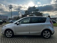 Gebraucht Renault Scénic III Dynamique 106 PS (77 kW) 2010 Platingrau metallic Limousine