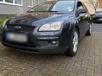 Gebraucht Ford Focus 101 PS (74 kW) 2007 Grau Limousine