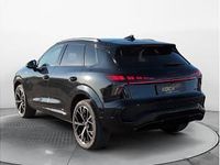 Neu Audi Q3 Ambiente 204 PS (150 kW) 2025 Schwarz (mythosschwarz metallic) SUV