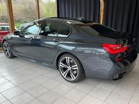 Gebraucht BMW 730 M Sport 265 PS (194 kW) 2020 Grau Limousine