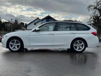 Gebraucht BMW 330 Sport Line 258 PS (189 kW) 2015 Weiß Kombi