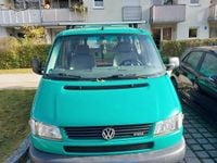 Usata VW Caravelle 151 CV (111 kW) 2000 Verde Monovolume