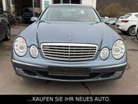 Gebraucht Mercedes E200 163 PS (119 kW) 2004 Blau Limousine