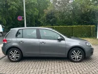 Gebraucht VW Golf VI Trendline 105 PS (77 kW) 2011 Grau Kleinwagen