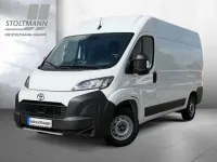 Używany Toyota Proace 140 KM (102 kW) 2024 Biały Minivan