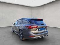 Second-hand Ford Focus ST-Line X 155 CP (114 kW) 2024 Gri Break