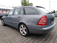 Gebraucht Mercedes C240 170 PS (125 kW) 2004 Blau Kombi