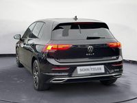 Gebraucht VW Golf VIII Active 131 PS (96 kW) 2023 Deep black perleffekt (metallic) Limousine